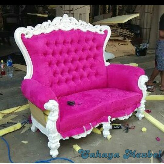 kursi sahrini jok pink duco putih cahaya mebel jepara kursi sahrini jok pink duco putih cahaya mebel jepara