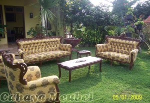 Set Sofa Ruang Tamu Klasik Kayu Jati