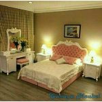 Set Kamar Tidur Mewah Duco Putih Jepara